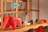 Miniatures Collection - Heart-Shaped Cone Chair |