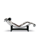 4 Chaise Longue à reglage continu - Le Corbusier | 